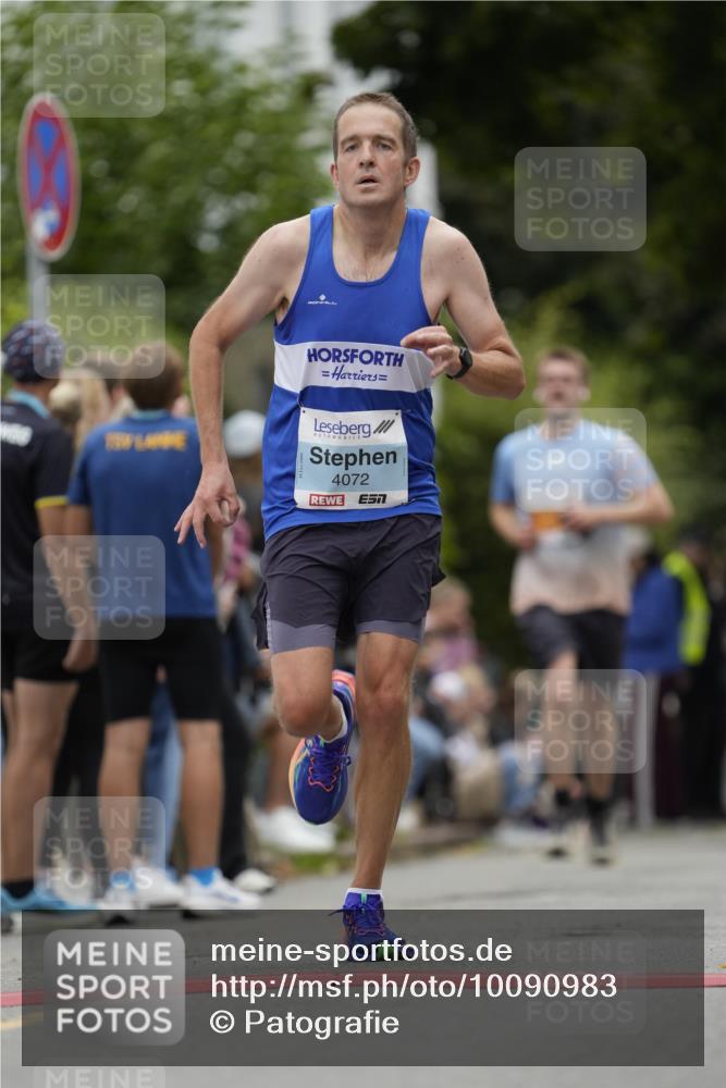30.08.2026 - Blankeneser Heldenlauf Patografie http://msf.ph/oto/10090983 30.08.2026 12:06:37 Ziel 2136, 2425, 2744, 4072 meine-sportfotos.de