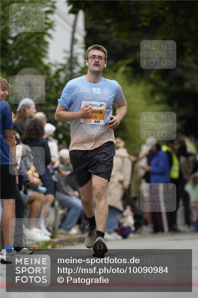 30.08.2026 - Blankeneser Heldenlauf Patografie http://msf.ph/oto/10090984 30.08.2026 12:06:40 Ziel 2136, 2176, 2744, 4072 meine-sportfotos.de