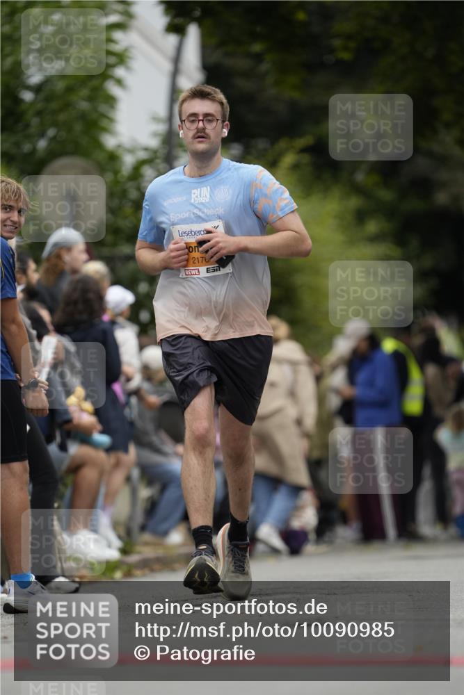 30.08.2026 - Blankeneser Heldenlauf Patografie http://msf.ph/oto/10090985 30.08.2026 12:06:40 Ziel 2136, 2176, 2744, 4072 meine-sportfotos.de
