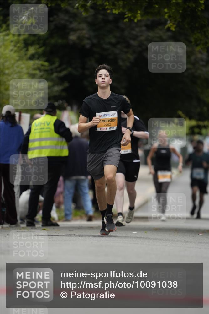 30.08.2026 - Blankeneser Heldenlauf Patografie http://msf.ph/oto/10091038 30.08.2026 12:08:18 Ziel 2723 meine-sportfotos.de