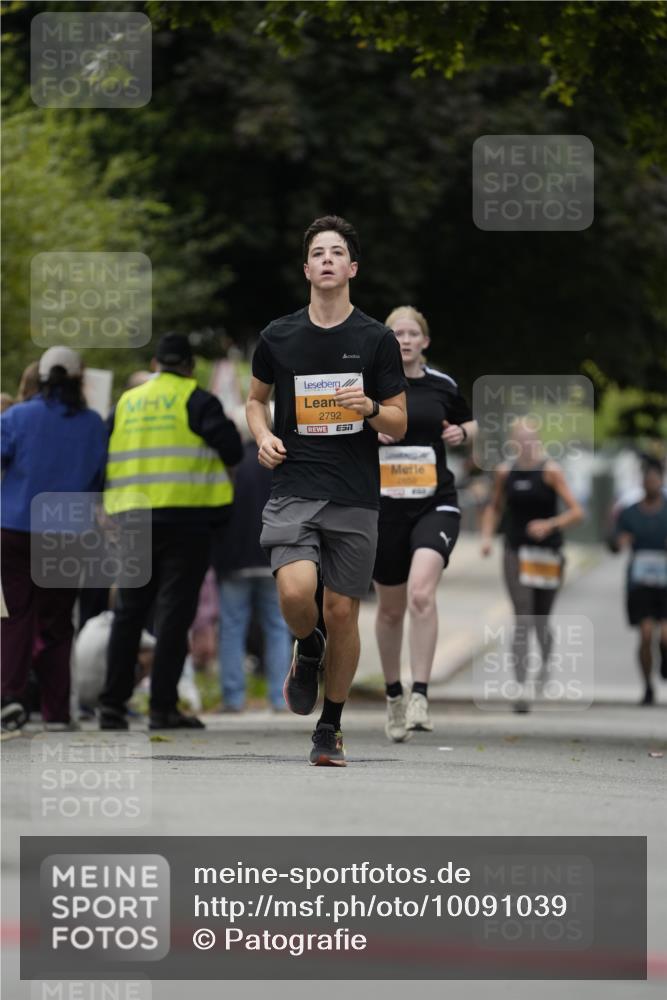 30.08.2026 - Blankeneser Heldenlauf Patografie http://msf.ph/oto/10091039 30.08.2026 12:08:18 Ziel 2723 meine-sportfotos.de