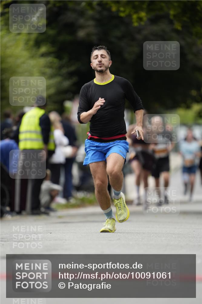 30.08.2026 - Blankeneser Heldenlauf Patografie http://msf.ph/oto/10091061 30.08.2026 12:08:55 Ziel 2304, 2464, 2637, 4476 meine-sportfotos.de