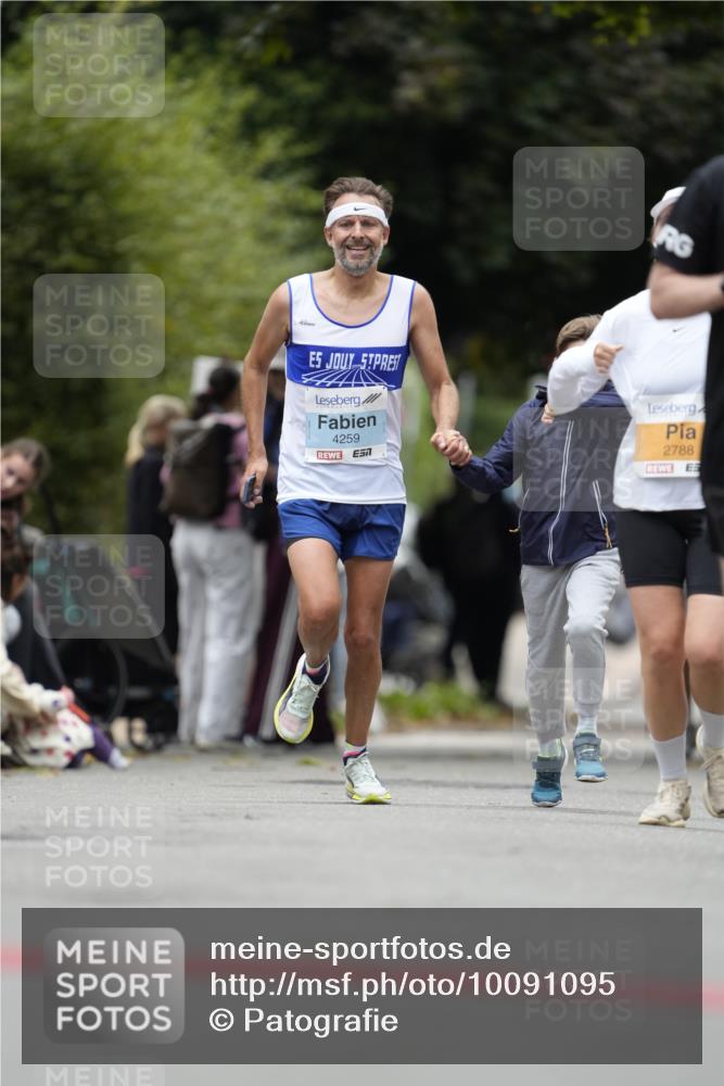 30.08.2026 - Blankeneser Heldenlauf Patografie http://msf.ph/oto/10091095 30.08.2026 12:09:37 Ziel 2055, 2096, 4473 meine-sportfotos.de