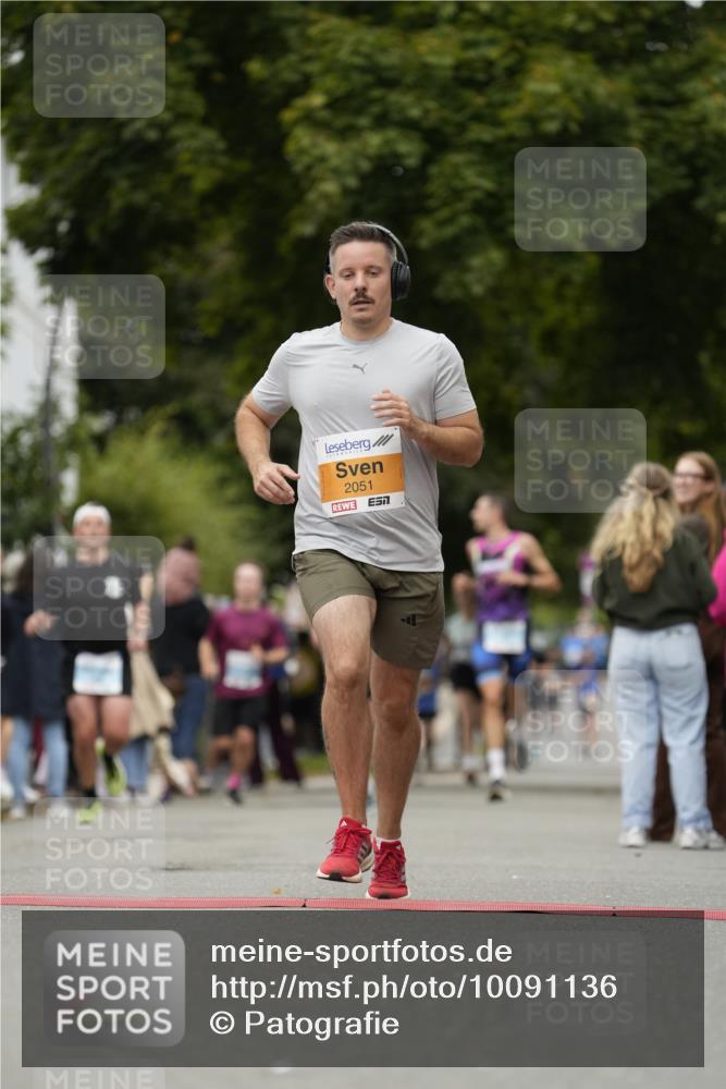 30.08.2026 - Blankeneser Heldenlauf Patografie http://msf.ph/oto/10091136 30.08.2026 12:10:37 Ziel 2051 meine-sportfotos.de