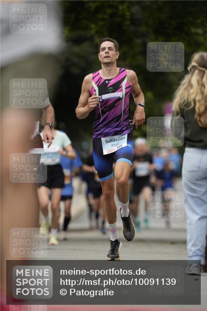 30.08.2026 - Blankeneser Heldenlauf Patografie http://msf.ph/oto/10091139 30.08.2026 12:10:39 Ziel 2051, 4127, 4137, 4342, 4367 meine-sportfotos.de