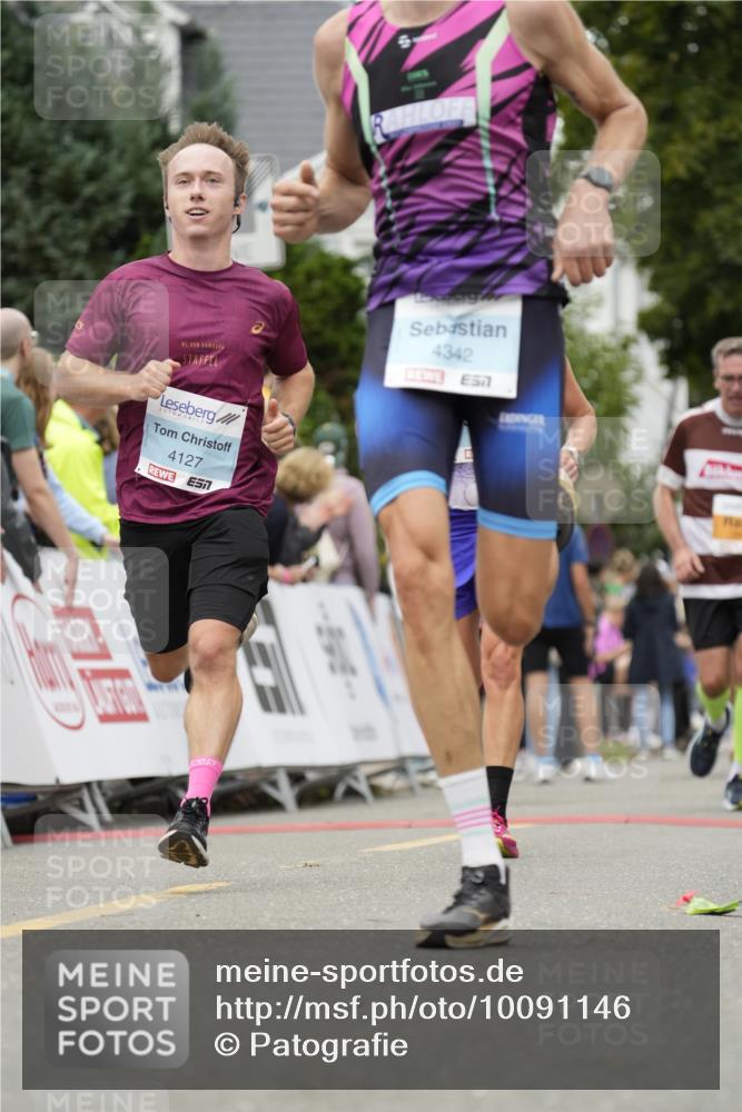 30.08.2026 - Blankeneser Heldenlauf Patografie http://msf.ph/oto/10091146 30.08.2026 12:10:45 Ziel 2045, 4127, 4137, 4202, 4342, 4367 meine-sportfotos.de