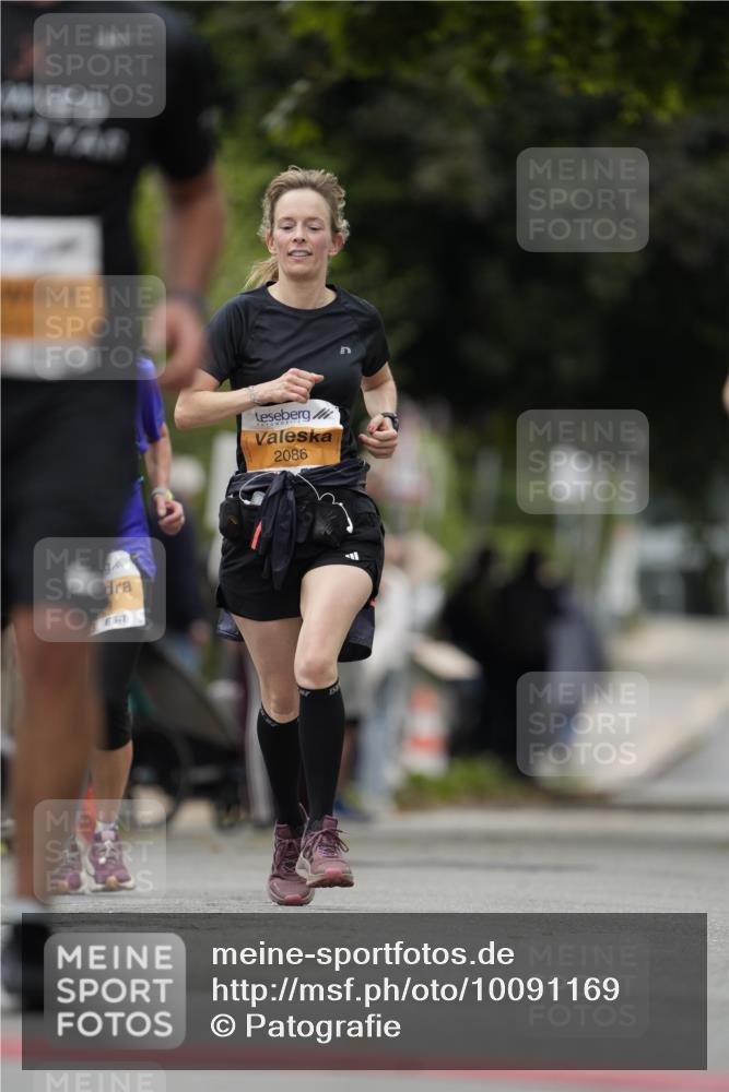 30.08.2026 - Blankeneser Heldenlauf Patografie http://msf.ph/oto/10091169 30.08.2026 12:11:17 Ziel 2320, 2438, 2541, 4373, 4445 meine-sportfotos.de