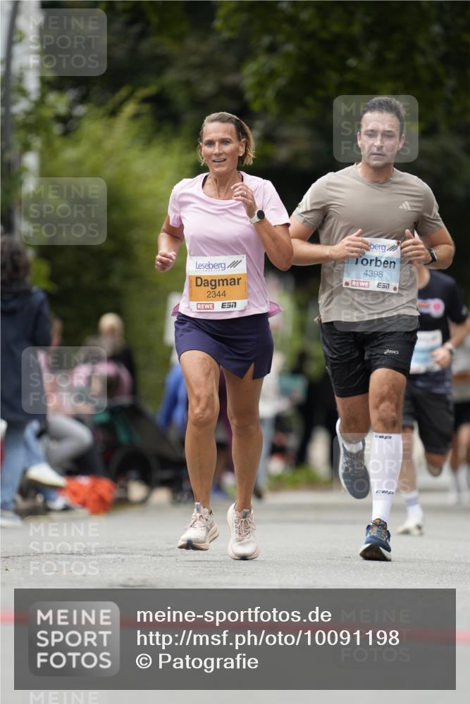 30.08.2026 - Blankeneser Heldenlauf Patografie http://msf.ph/oto/10091198 30.08.2026 12:11:58 Ziel 2344, 2562, 2899, 2923, 4398 meine-sportfotos.de
