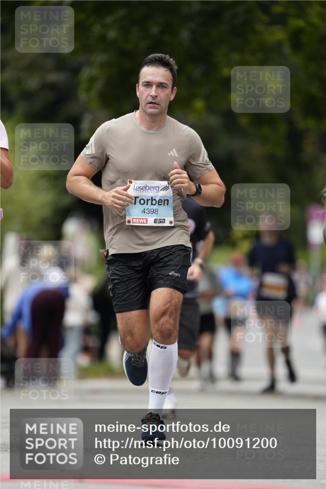 30.08.2026 - Blankeneser Heldenlauf Patografie http://msf.ph/oto/10091200 30.08.2026 12:11:59 Ziel 2344, 2899, 2923, 4345, 4398 meine-sportfotos.de