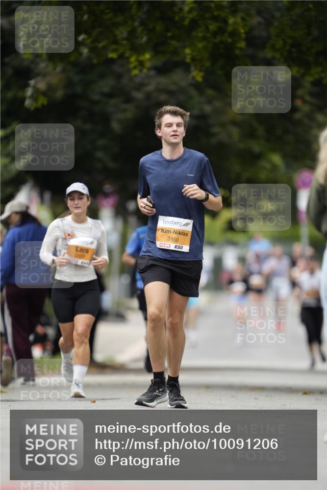 30.08.2026 - Blankeneser Heldenlauf Patografie http://msf.ph/oto/10091206 30.08.2026 12:12:05 Ziel 2344, 2899, 4345, 4398 meine-sportfotos.de