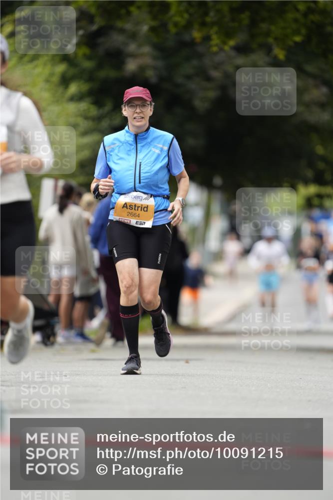 30.08.2026 - Blankeneser Heldenlauf Patografie http://msf.ph/oto/10091215 30.08.2026 12:12:14 Ziel 2416, 2450 meine-sportfotos.de