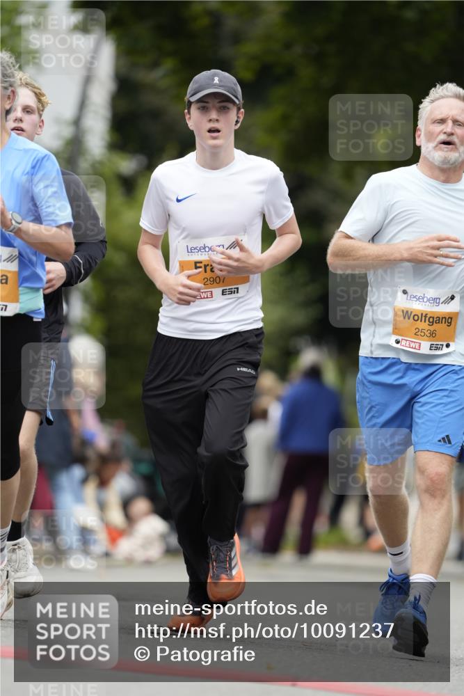 30.08.2026 - Blankeneser Heldenlauf Patografie http://msf.ph/oto/10091237 30.08.2026 12:13:15 Ziel 2377, 2513, 2535, 2536, 2789, 2907, 4070 meine-sportfotos.de