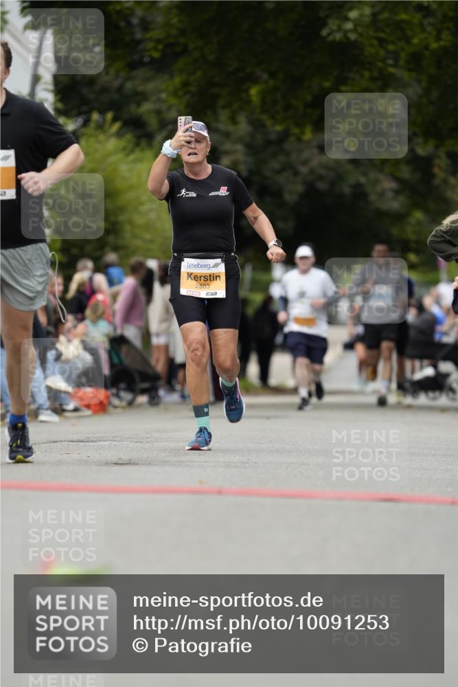 30.08.2026 - Blankeneser Heldenlauf Patografie http://msf.ph/oto/10091253 30.08.2026 12:13:34 Ziel 2475, 2509, 2734, 2883 meine-sportfotos.de