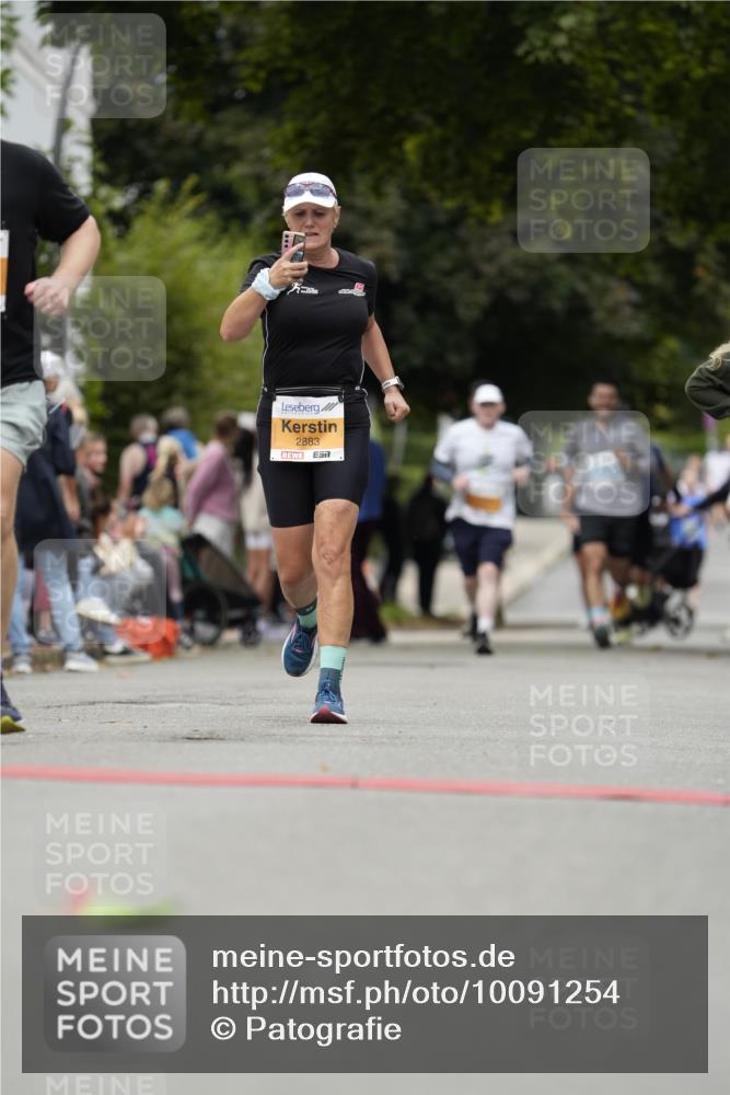 30.08.2026 - Blankeneser Heldenlauf Patografie http://msf.ph/oto/10091254 30.08.2026 12:13:34 Ziel 2475, 2509, 2734, 2883 meine-sportfotos.de
