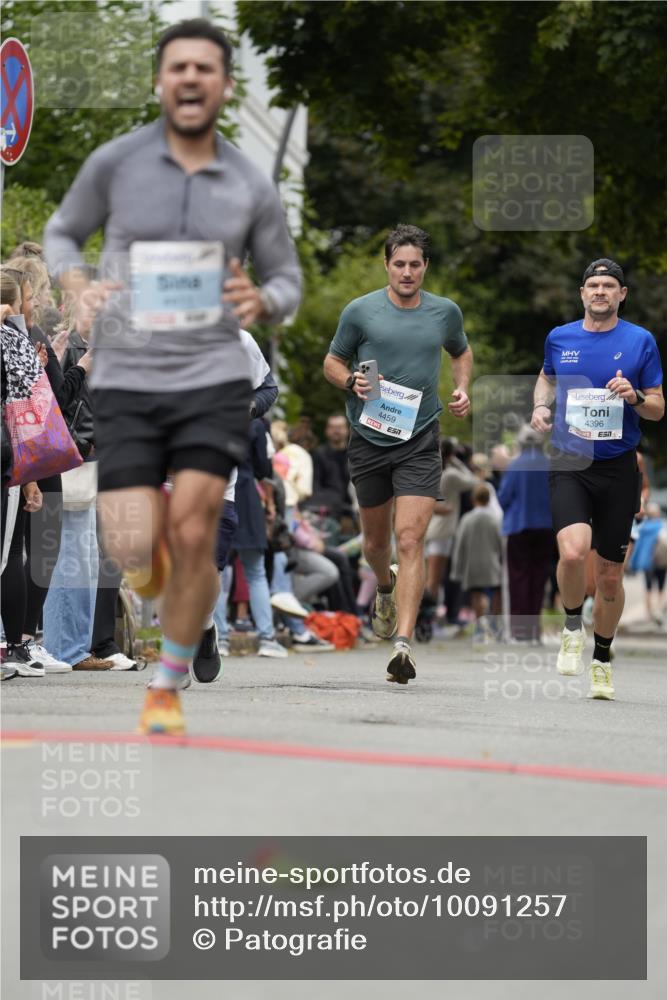 30.08.2026 - Blankeneser Heldenlauf Patografie http://msf.ph/oto/10091257 30.08.2026 12:13:43 Ziel 2734, 2883, 4396, 4411, 4459 meine-sportfotos.de