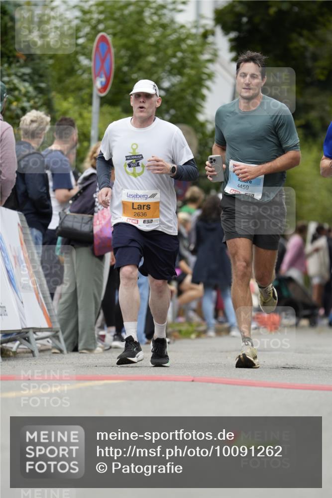 30.08.2026 - Blankeneser Heldenlauf Patografie http://msf.ph/oto/10091262 30.08.2026 12:13:46 Ziel 2636, 2883, 4396, 4411, 4459 meine-sportfotos.de