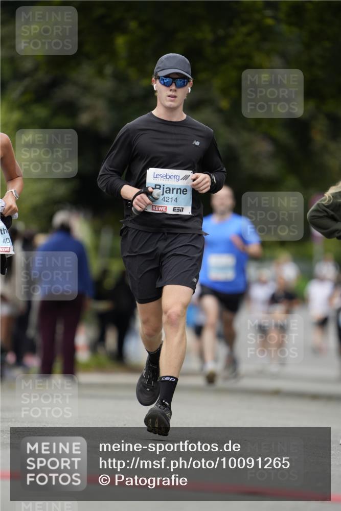 30.08.2026 - Blankeneser Heldenlauf Patografie http://msf.ph/oto/10091265 30.08.2026 12:13:49 Ziel 2636, 4017, 4214, 4396, 4411, 4459 meine-sportfotos.de