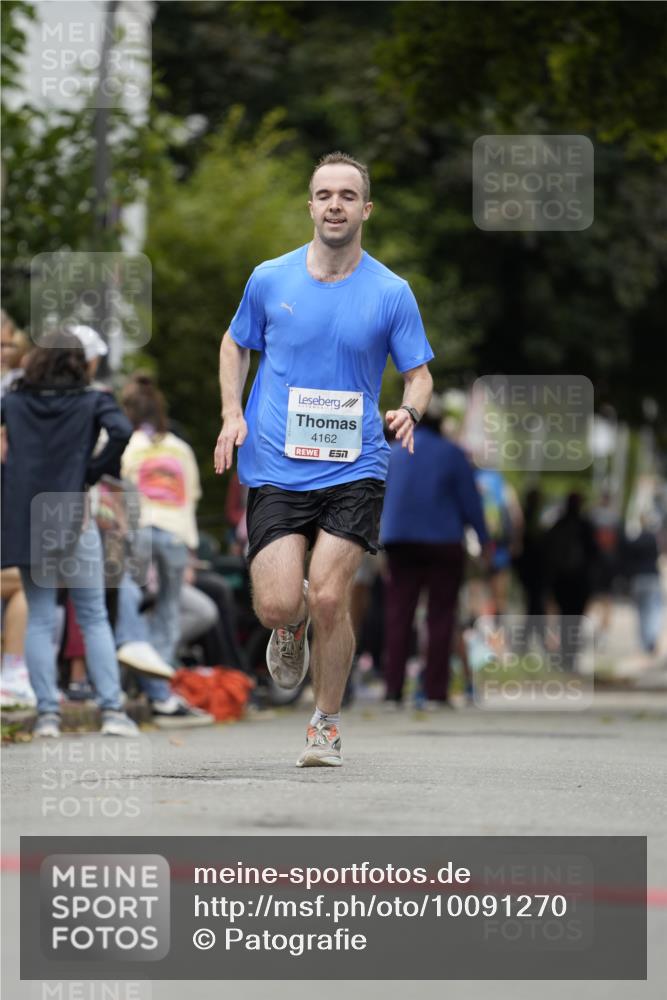 30.08.2026 - Blankeneser Heldenlauf Patografie http://msf.ph/oto/10091270 30.08.2026 12:13:55 Ziel 2636, 4017, 4162, 4214, 4396, 4459 meine-sportfotos.de