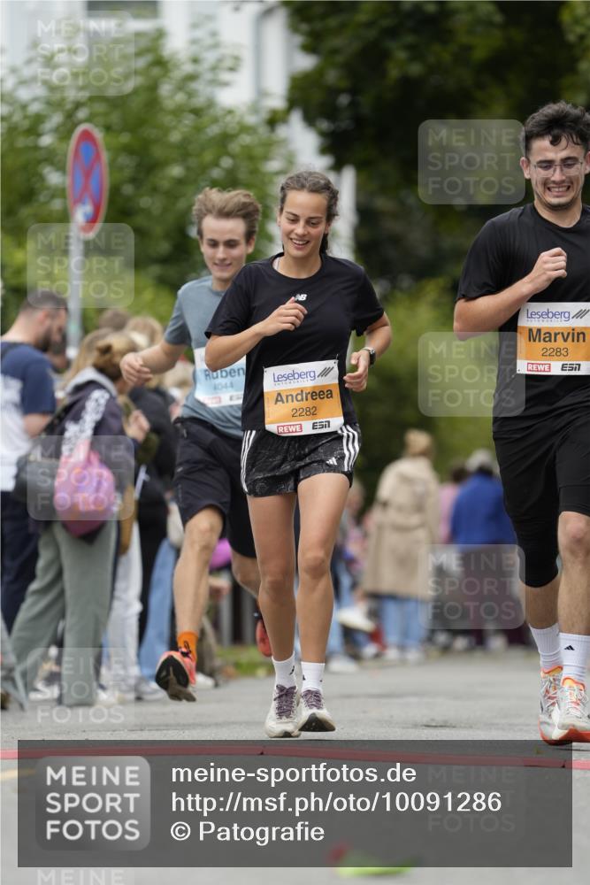 30.08.2026 - Blankeneser Heldenlauf Patografie http://msf.ph/oto/10091286 30.08.2026 12:14:18 Ziel 2130, 2282, 2283, 4023, 4044, 4484 meine-sportfotos.de