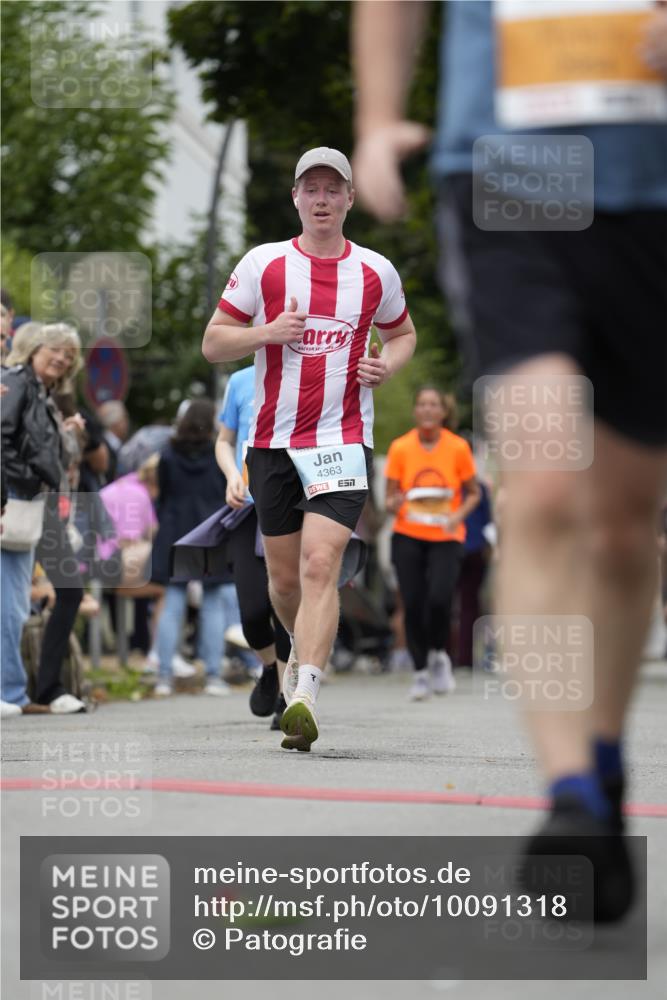 30.08.2026 - Blankeneser Heldenlauf Patografie http://msf.ph/oto/10091318 30.08.2026 12:15:10 Ziel 2070, 2071, 2784, 2954, 4031, 4363, 4416 meine-sportfotos.de