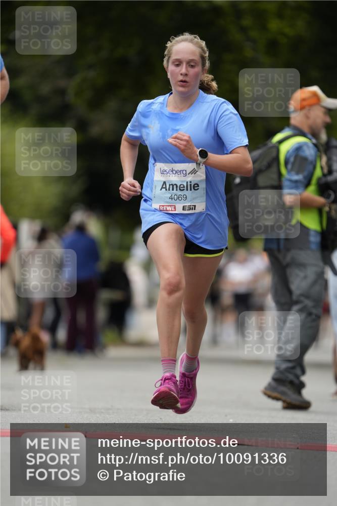 30.08.2026 - Blankeneser Heldenlauf Patografie http://msf.ph/oto/10091336 30.08.2026 12:15:32 Ziel 2038, 2527, 2727, 2728, 2866, 4069, 4120 meine-sportfotos.de