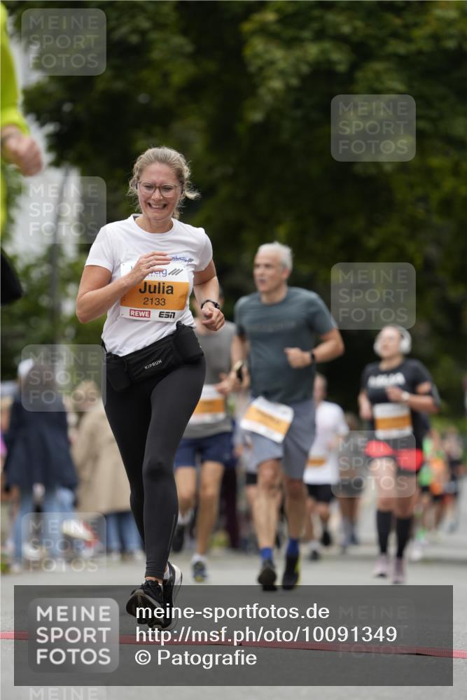 30.08.2026 - Blankeneser Heldenlauf Patografie http://msf.ph/oto/10091349 30.08.2026 12:15:55 Ziel 2133, 2290, 2606, 2791, 2898 meine-sportfotos.de