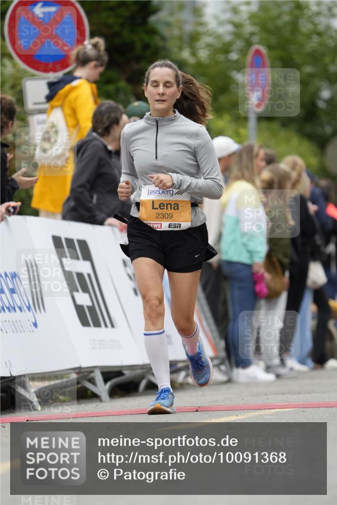 30.08.2026 - Blankeneser Heldenlauf Patografie http://msf.ph/oto/10091368 30.08.2026 12:16:17 Ziel 2098, 2309, 2539, 4267 meine-sportfotos.de