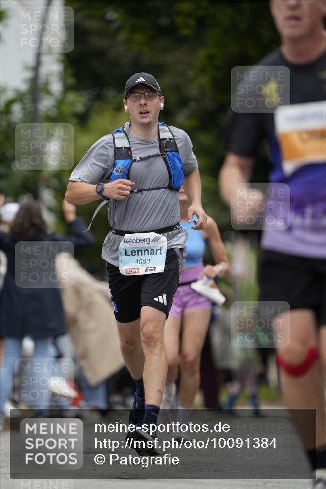 30.08.2026 - Blankeneser Heldenlauf Patografie http://msf.ph/oto/10091384 30.08.2026 12:16:41 Ziel 2495, 4080, 4083 meine-sportfotos.de
