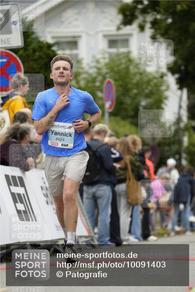 30.08.2026 - Blankeneser Heldenlauf Patografie http://msf.ph/oto/10091403 30.08.2026 12:17:02 Ziel 2177, 2523, 4243, 4424 meine-sportfotos.de