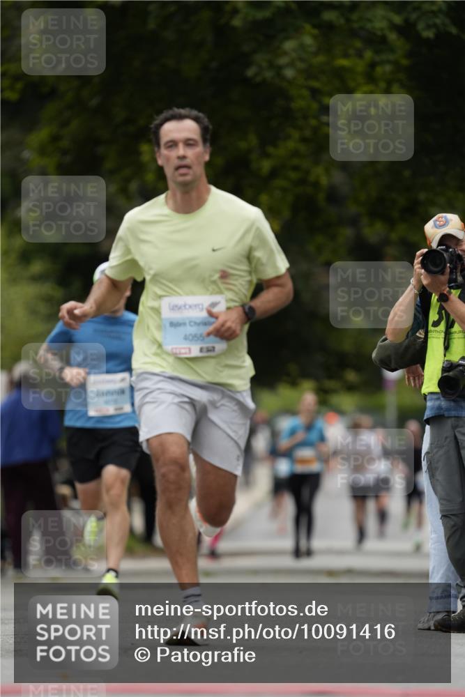 30.08.2026 - Blankeneser Heldenlauf Patografie http://msf.ph/oto/10091416 30.08.2026 12:17:33 Ziel 4055, 4134 meine-sportfotos.de