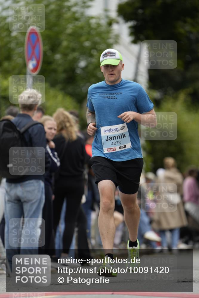 30.08.2026 - Blankeneser Heldenlauf Patografie http://msf.ph/oto/10091420 30.08.2026 12:17:37 Ziel 4055, 4134, 4272 meine-sportfotos.de