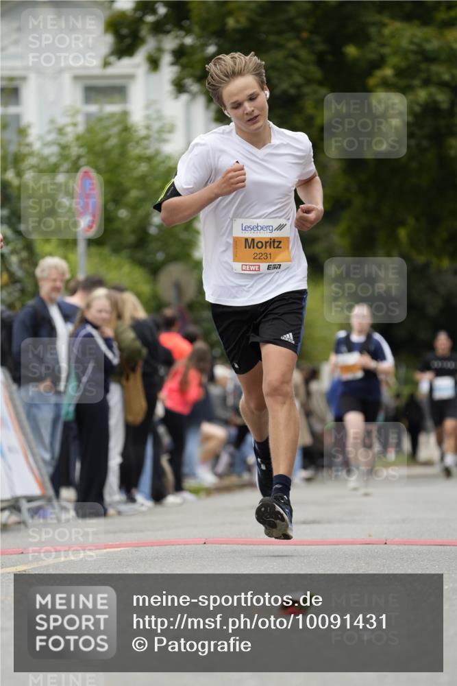 30.08.2026 - Blankeneser Heldenlauf Patografie http://msf.ph/oto/10091431 30.08.2026 12:18:03 Ziel 2094, 2095, 2231, 4211, 4283, 4385 meine-sportfotos.de