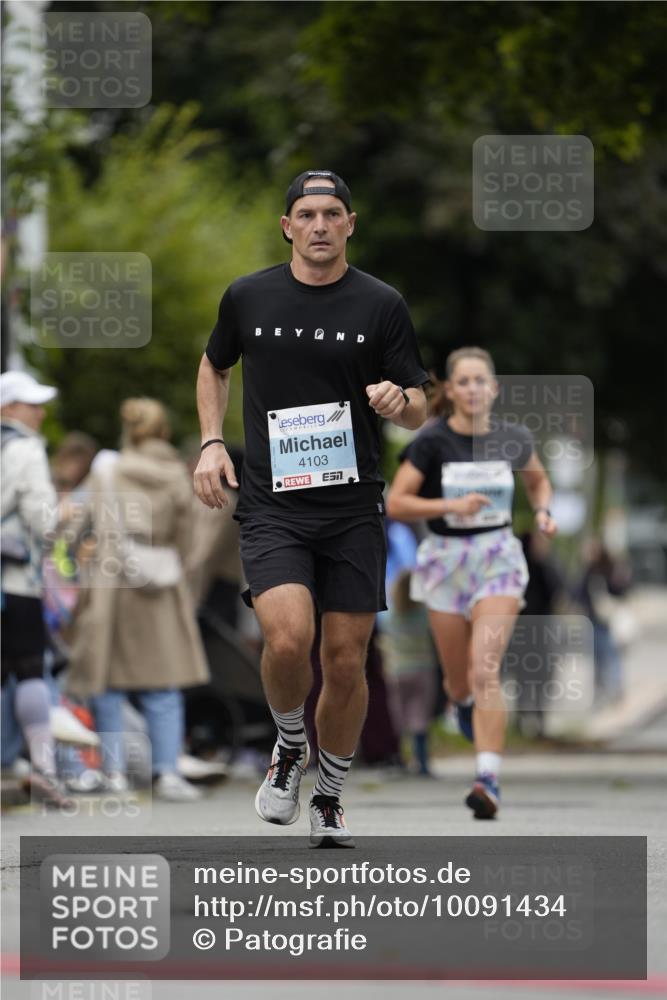 30.08.2026 - Blankeneser Heldenlauf Patografie http://msf.ph/oto/10091434 30.08.2026 12:18:09 Ziel 2231, 2406, 4103, 4385 meine-sportfotos.de