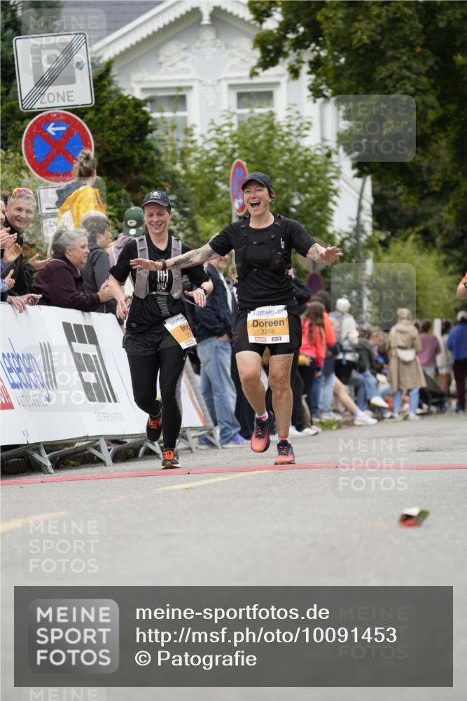 30.08.2026 - Blankeneser Heldenlauf Patografie http://msf.ph/oto/10091453 30.08.2026 12:18:47 Ziel 2216, 2217, 4271, 4323, 4362 meine-sportfotos.de