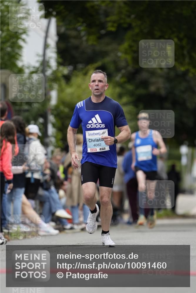 30.08.2026 - Blankeneser Heldenlauf Patografie http://msf.ph/oto/10091460 30.08.2026 12:18:56 Ziel 2216, 2217, 2493, 4082, 4248, 4271 meine-sportfotos.de