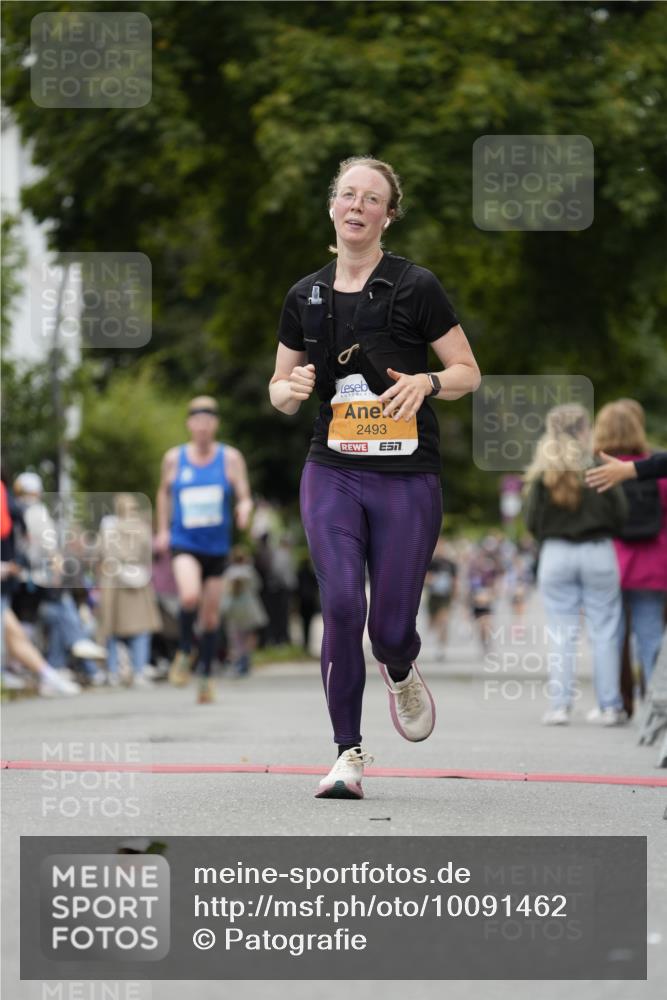 30.08.2026 - Blankeneser Heldenlauf Patografie http://msf.ph/oto/10091462 30.08.2026 12:18:59 Ziel 2493, 4082, 4248, 4357 meine-sportfotos.de