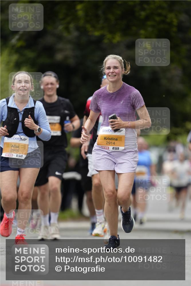 30.08.2026 - Blankeneser Heldenlauf Patografie http://msf.ph/oto/10091482 30.08.2026 12:19:38 Ziel 2538, 4330, 4339 meine-sportfotos.de