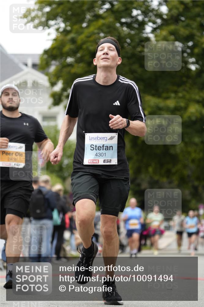30.08.2026 - Blankeneser Heldenlauf Patografie http://msf.ph/oto/10091494 30.08.2026 12:19:50 Ziel 2040, 2280, 2476, 2914, 2915, 4183, 4301 meine-sportfotos.de