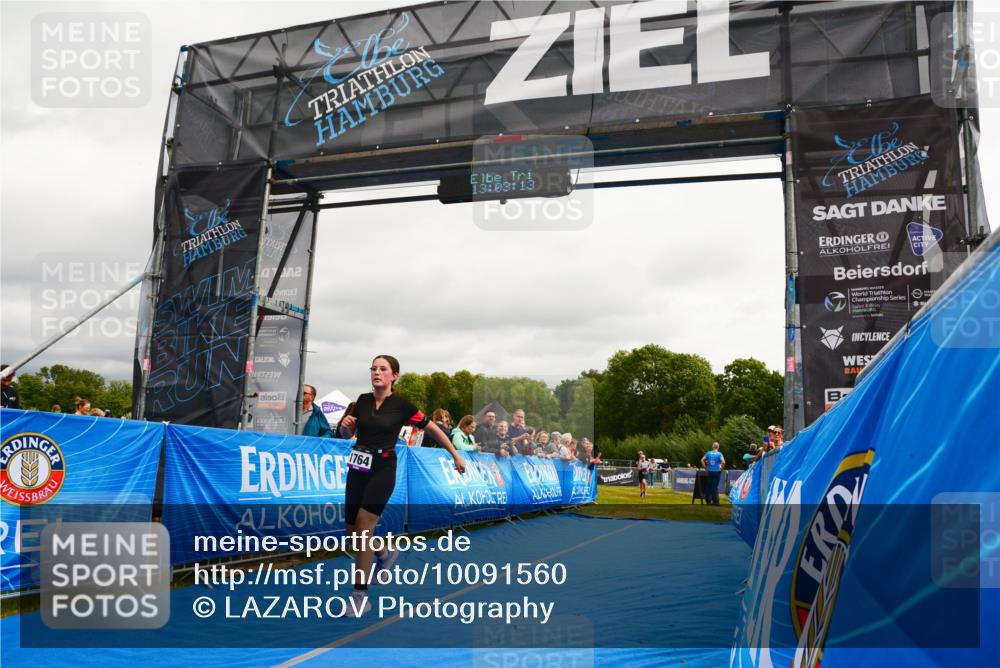30.08.2026 - Elbe Triathlon Hamburg LAZAROV Photography http://msf.ph/oto/10091560 30.08.2026 13:03:13 Ziel 1808, 1813 meine-sportfotos.de