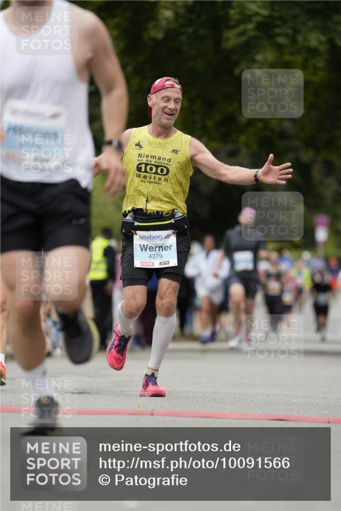 30.08.2026 - Blankeneser Heldenlauf Patografie http://msf.ph/oto/10091566 30.08.2026 12:21:43 Ziel 2472, 4092, 4179, 4225, 4379 meine-sportfotos.de