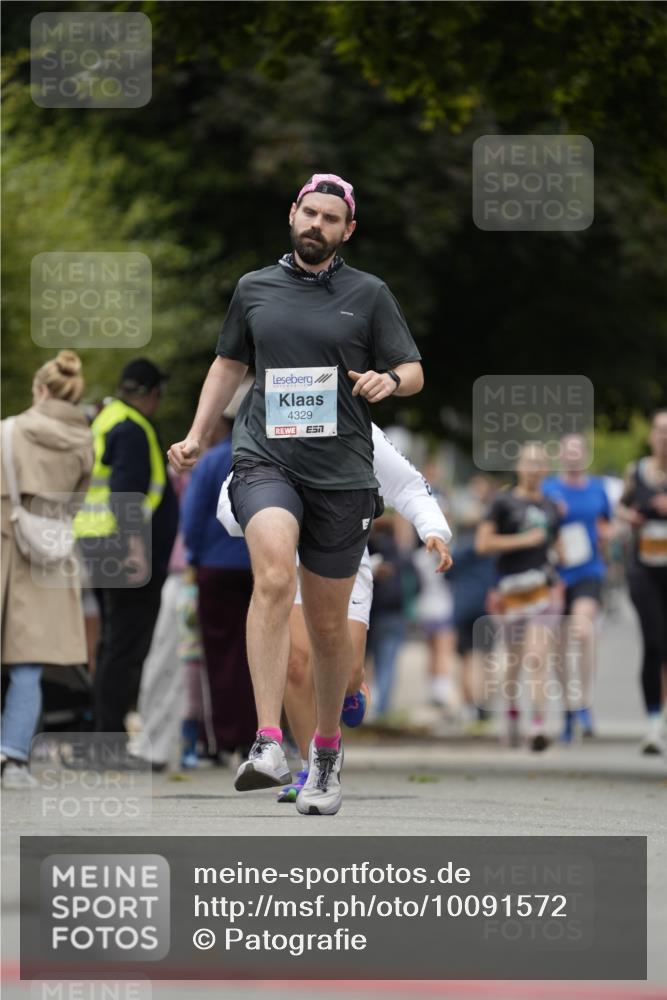 30.08.2026 - Blankeneser Heldenlauf Patografie http://msf.ph/oto/10091572 30.08.2026 12:21:48 Ziel 2472, 4092, 4179, 4225, 4379 meine-sportfotos.de