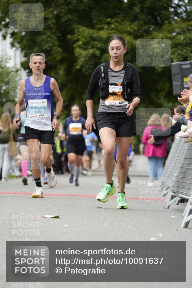 30.08.2026 - Blankeneser Heldenlauf Patografie http://msf.ph/oto/10091637 30.08.2026 12:22:39 Ziel 2151, 2381, 2620, 2941, 4026, 4152, 4304, 4318, 4319, 4448 meine-sportfotos.de