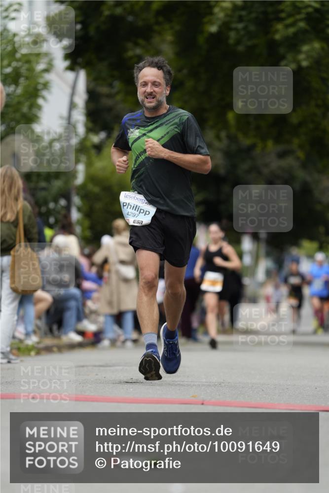 30.08.2026 - Blankeneser Heldenlauf Patografie http://msf.ph/oto/10091649 30.08.2026 12:22:48 Ziel 2151, 2381, 2941, 4188, 4297, 4370, 4448 meine-sportfotos.de