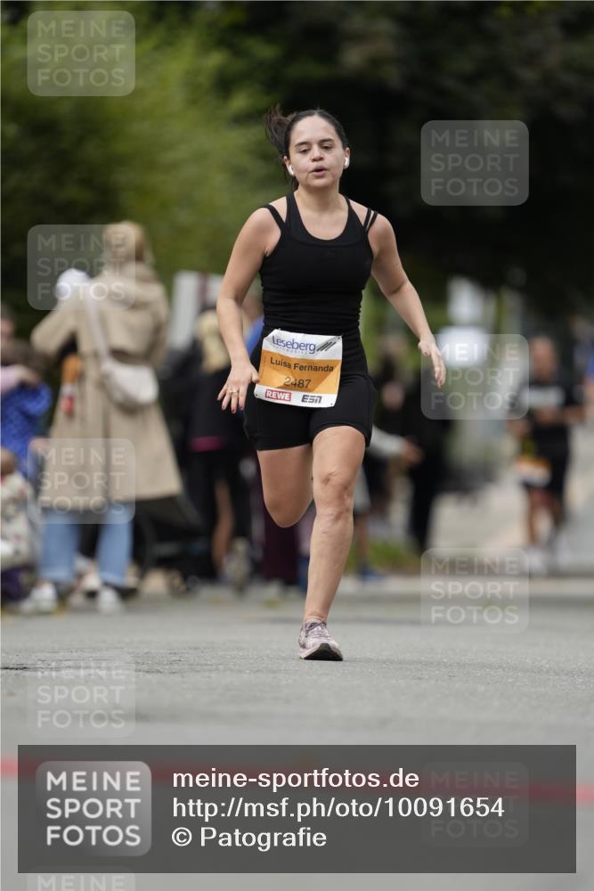 30.08.2026 - Blankeneser Heldenlauf Patografie http://msf.ph/oto/10091654 30.08.2026 12:22:52 Ziel 2487, 4188, 4297, 4370 meine-sportfotos.de