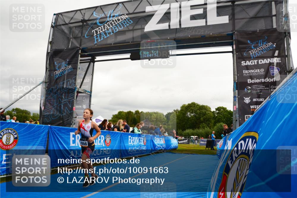 30.08.2026 - Elbe Triathlon Hamburg LAZAROV Photography http://msf.ph/oto/10091663 30.08.2026 13:04:52 Ziel 1866 meine-sportfotos.de