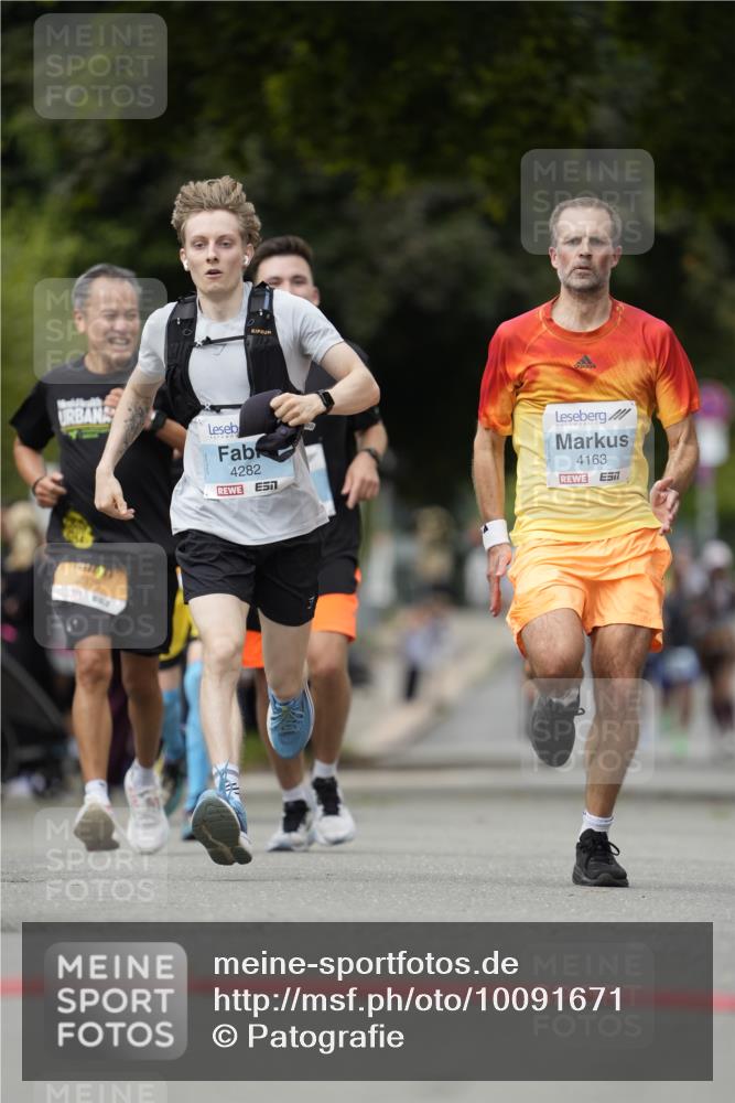 30.08.2026 - Blankeneser Heldenlauf Patografie http://msf.ph/oto/10091671 30.08.2026 12:23:12 Ziel 4145, 4163, 4282, 4359 meine-sportfotos.de