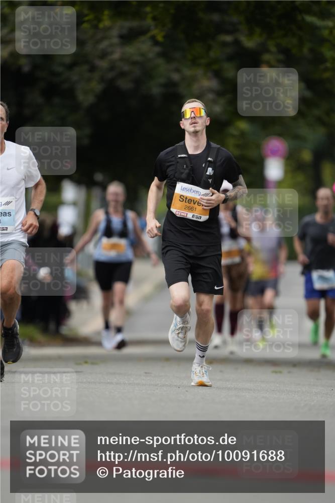 30.08.2026 - Blankeneser Heldenlauf Patografie http://msf.ph/oto/10091688 30.08.2026 12:23:24 Ziel 2378, 2877, 4039 meine-sportfotos.de