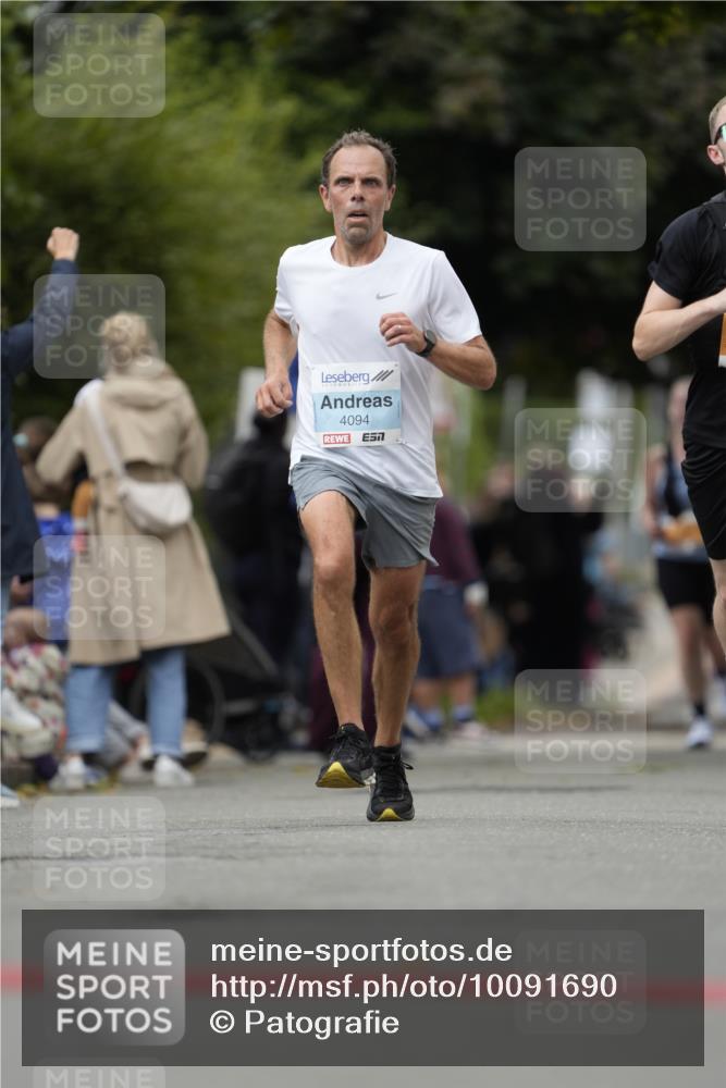 30.08.2026 - Blankeneser Heldenlauf Patografie http://msf.ph/oto/10091690 30.08.2026 12:23:25 Ziel 2378, 2661, 2877, 4039 meine-sportfotos.de