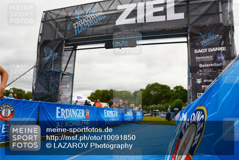 30.08.2026 - Elbe Triathlon Hamburg LAZAROV Photography http://msf.ph/oto/10091850 30.08.2026 13:12:13 Ziel 1785 meine-sportfotos.de