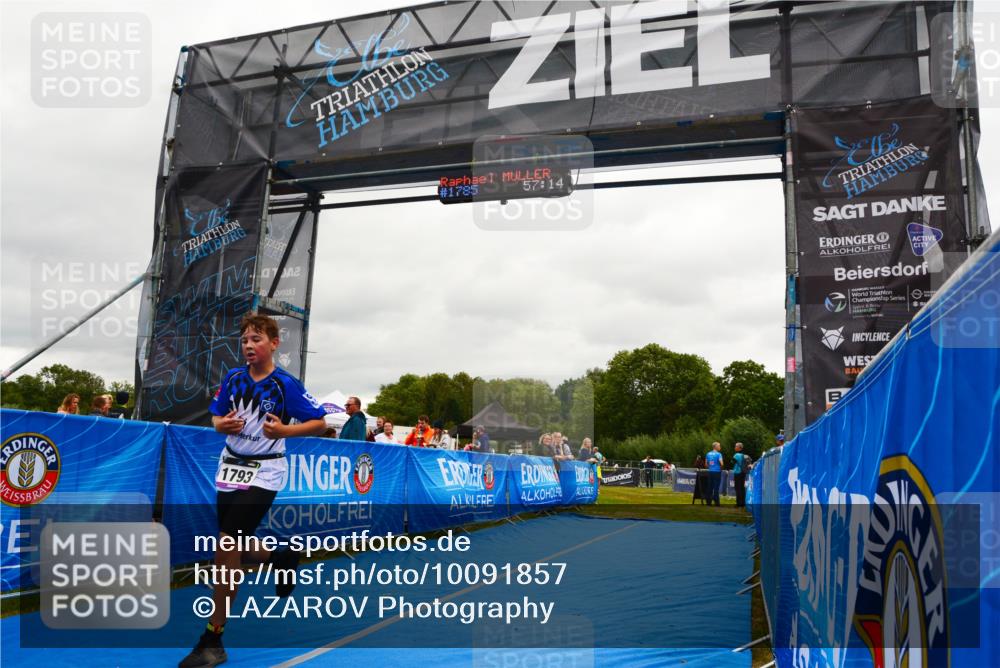 30.08.2026 - Elbe Triathlon Hamburg LAZAROV Photography http://msf.ph/oto/10091857 30.08.2026 13:13:47 Ziel 1793 meine-sportfotos.de